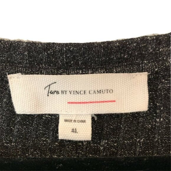 Vince Camuto Terra Gray Ribbed Long Sleeve Tunic Sweater Size M V-Neck High-Low - Picture 3 of 6